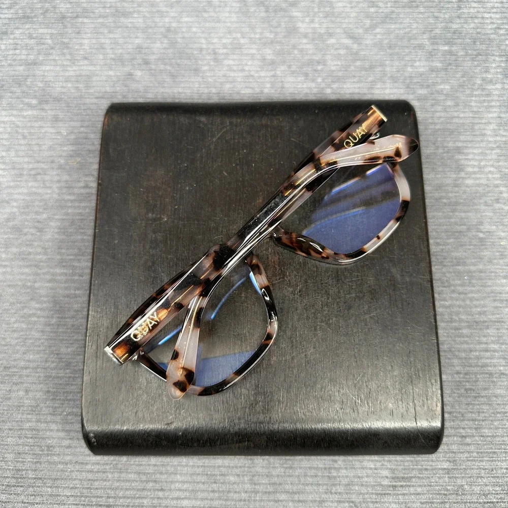 Quay Australia Hardwire Tortoise Blue Light Blocking Glasses Square 126